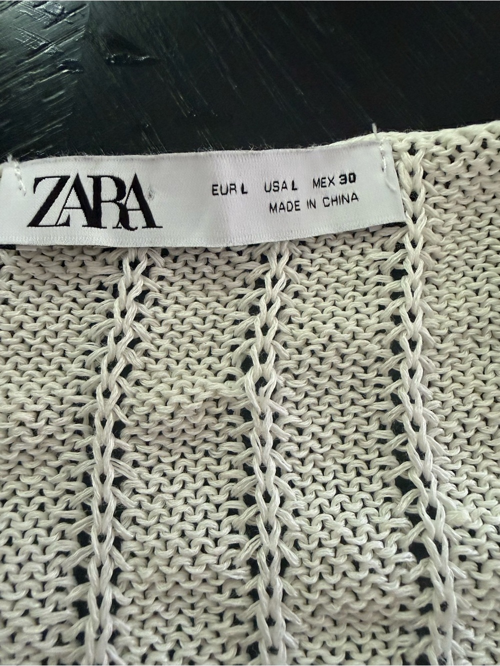 Zara Cream V-Neck Open Knit Sweater - Picture 2 of 3